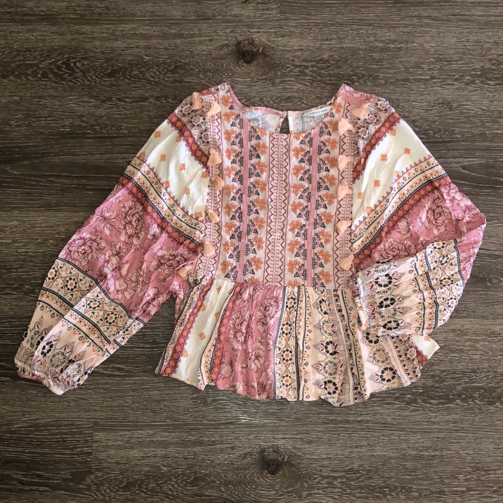 American Eagle Patterned Flowy Blouse